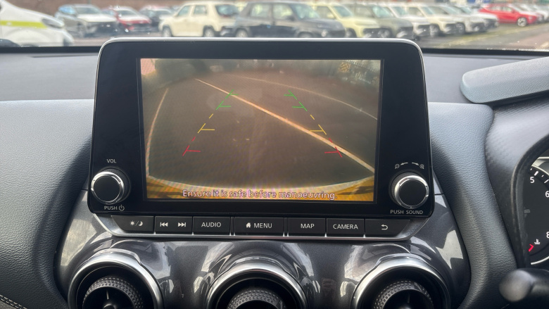 Nissan Juke 1.0 DiG-T N-Connecta 5dr Petrol Hatchback